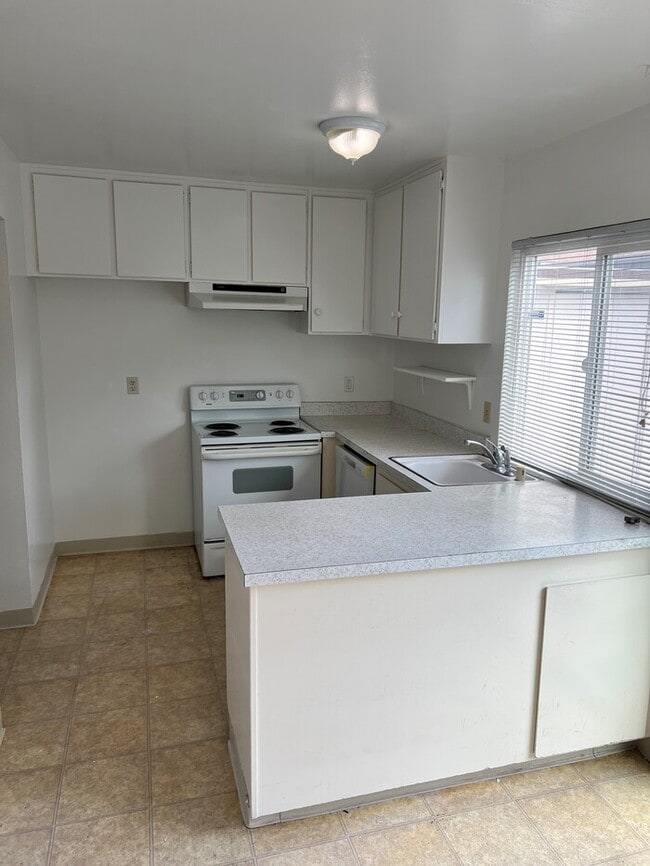 Foto del edificio - 8823 Salmon Falls Dr