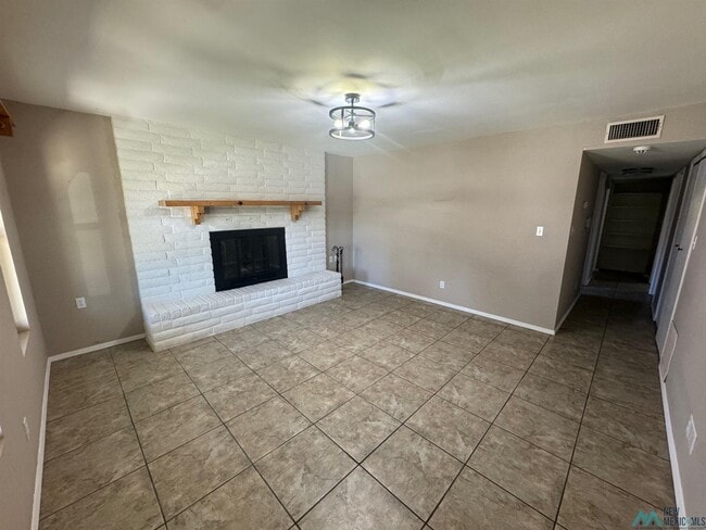 Foto del edificio - 2106 W Bullock Ave