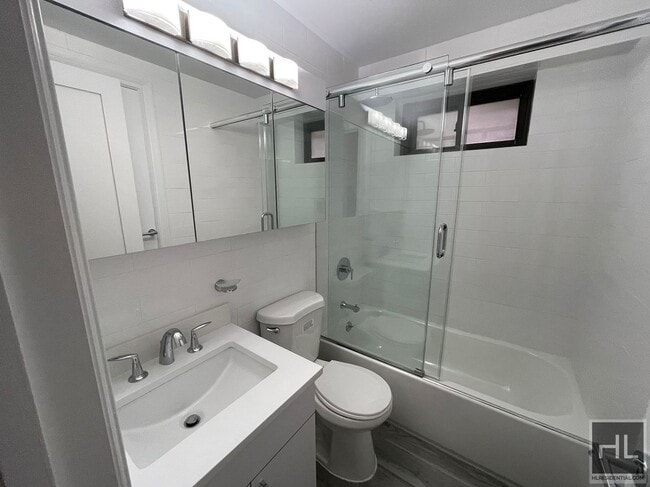 Building Photo - East 89 Street