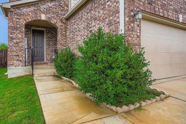 Building Photo - First time rental!
