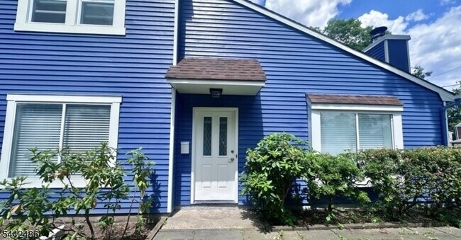 Foto del edificio - 221 Myrtle Ave