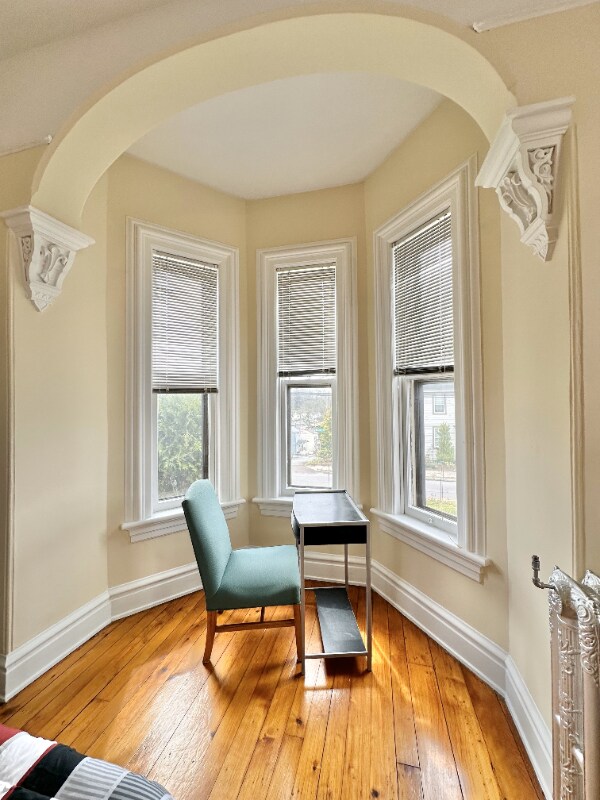 Foto del edificio - 573 Bloom St