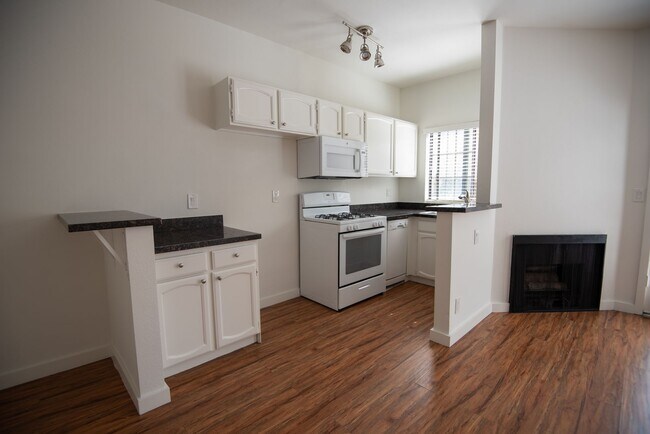 Foto del edificio - 5744 Colfax Ave