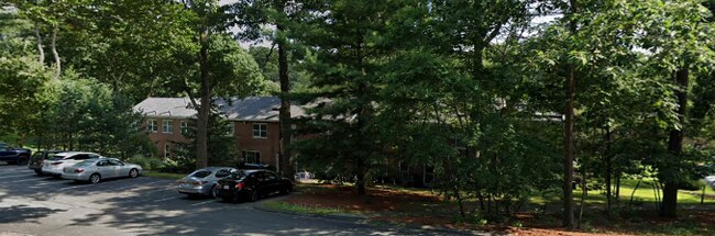 Building Photo - 497 Vfw Pky