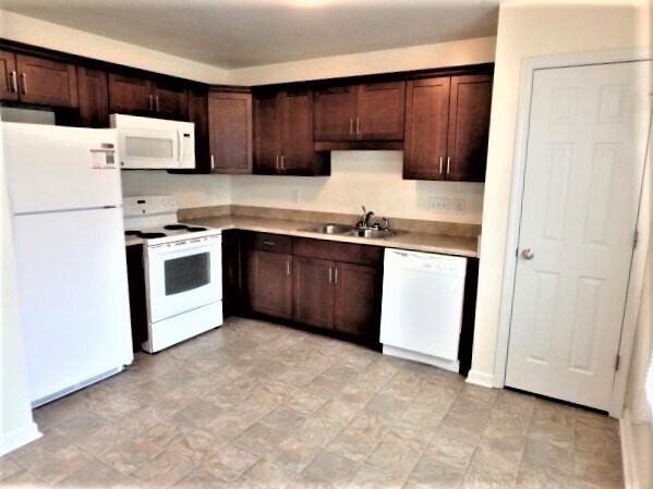 Building Photo - 103 Wolf Creek Lane