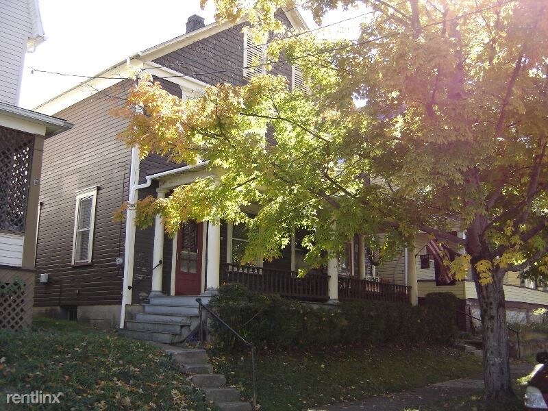 Primary Photo - 2 br, 1 bath Townhome - 716 Highland Ave