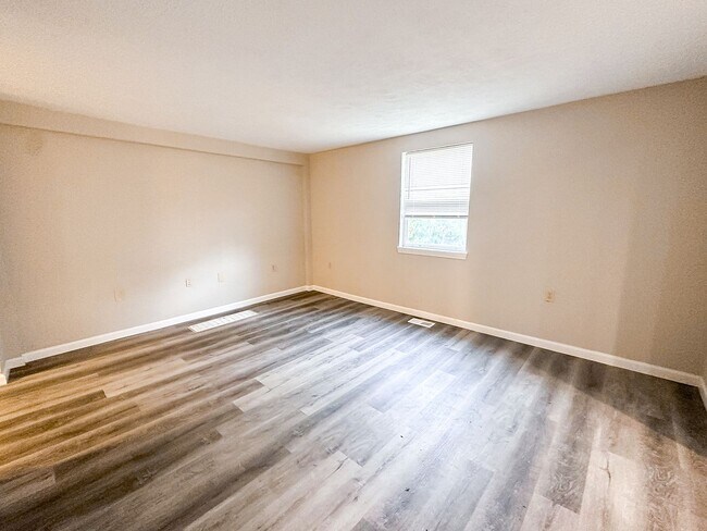 Foto del edificio - 1715 N Oxford