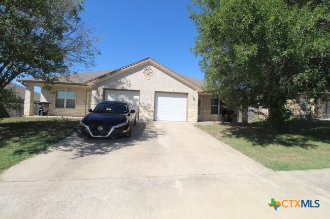 Foto del edificio - 1411 Powder River Dr