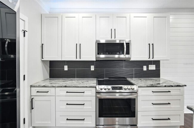 Foto del edificio - 5304 Bay Club Cir