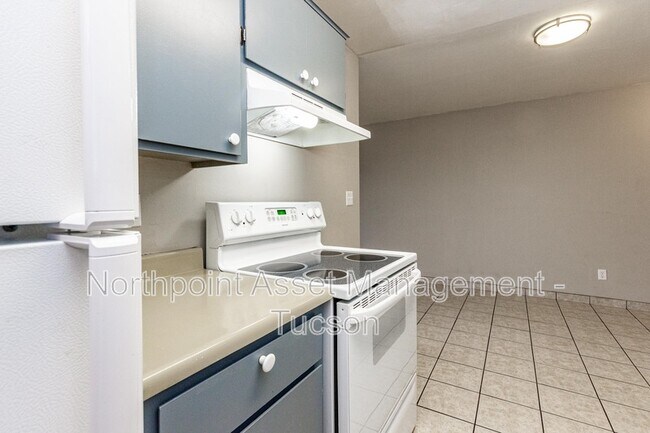 Foto del edificio - 3993 N Campbell Ave