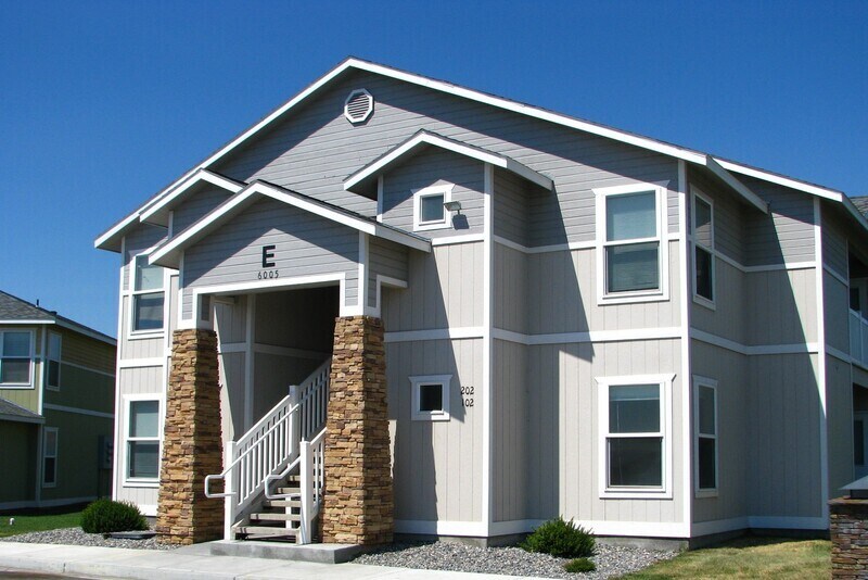 Foto principal - 6005 Chapel Hill Blvd