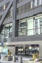 Building Photo - 175 E Delaware Pl