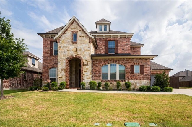 Building Photo - 726 Dry Canyon Dr