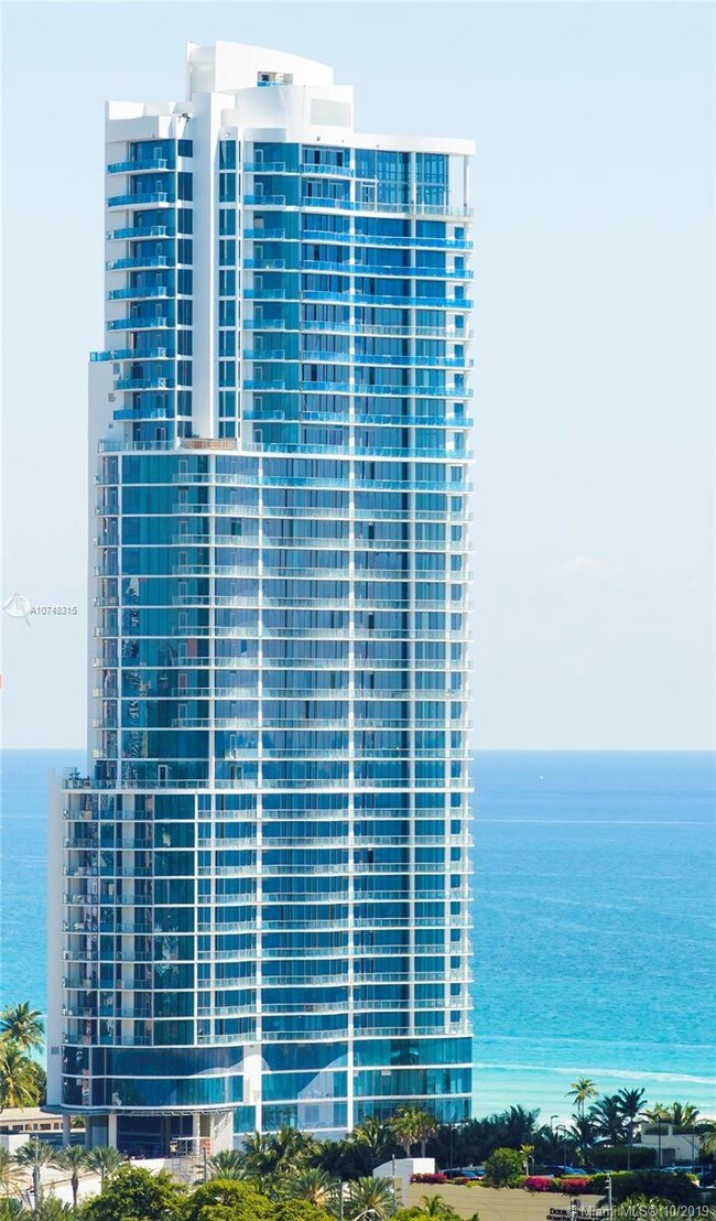 Building Photo - 17475 Collins Ave