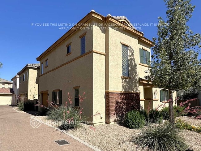 Building Photo - 22075 N 103rd Ln