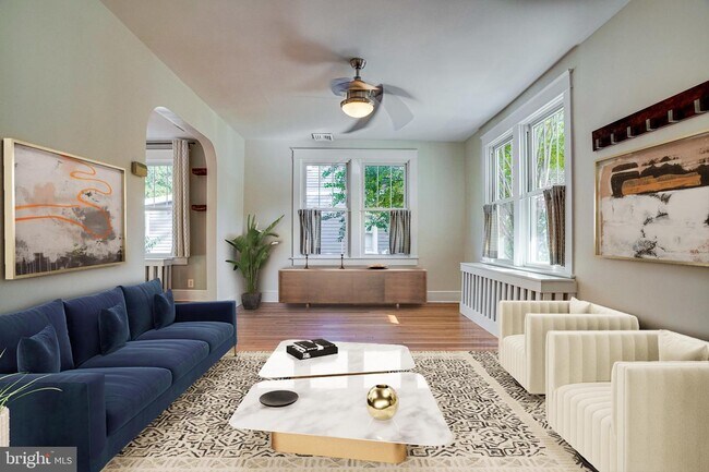 Foto del edificio - 408 E Luray Ave