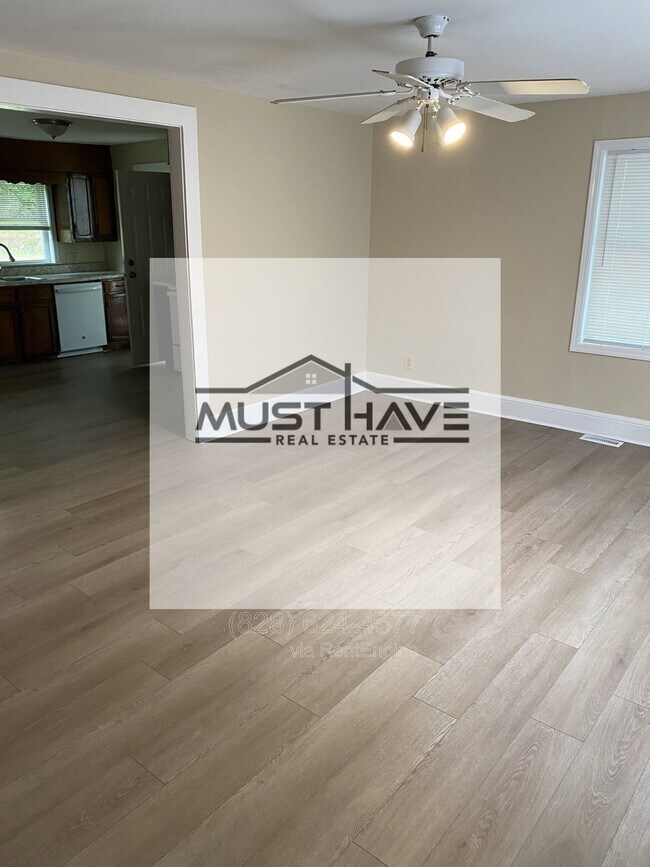 Foto del edificio - 202 Newland Pl NW