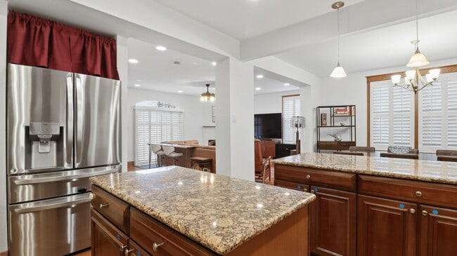 Foto del edificio - 30 Longfellow St NE