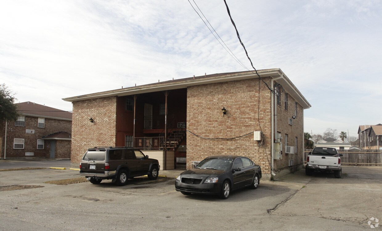 Building Photo - 1628 Carrollton Ave