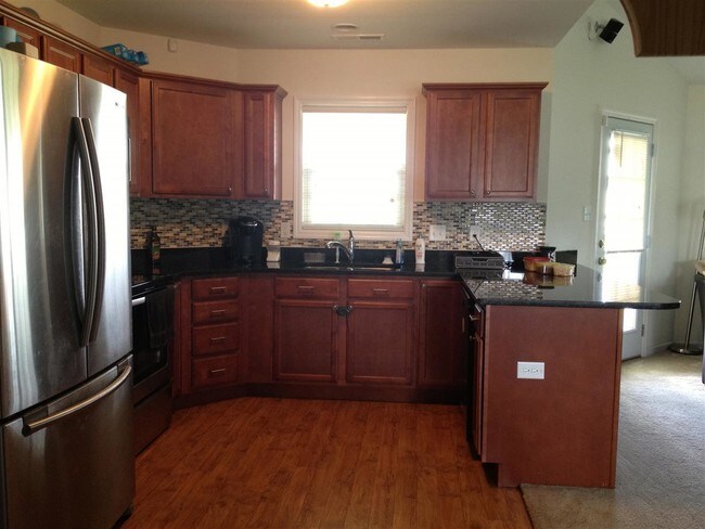 Building Photo - 209 Cherry Blossom Dr