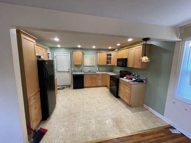 Building Photo - 2 Bedroom Single Family Home in Saginaw
