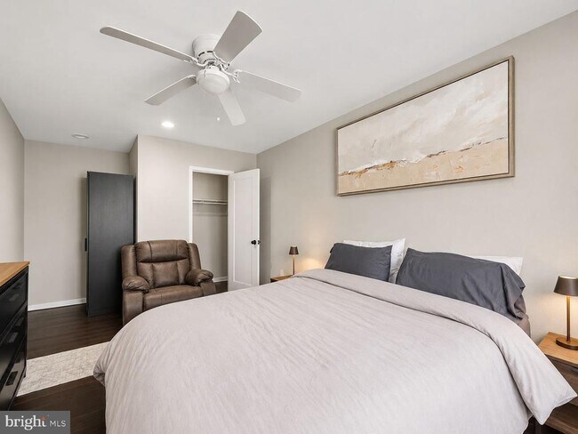 Building Photo - 12703 Lotte Dr
