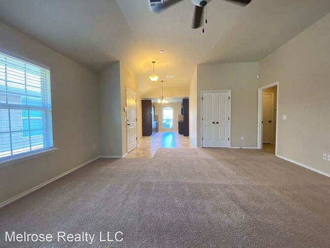 Building Photo - 3 br, 2 bath House - 19813 Serenade Way