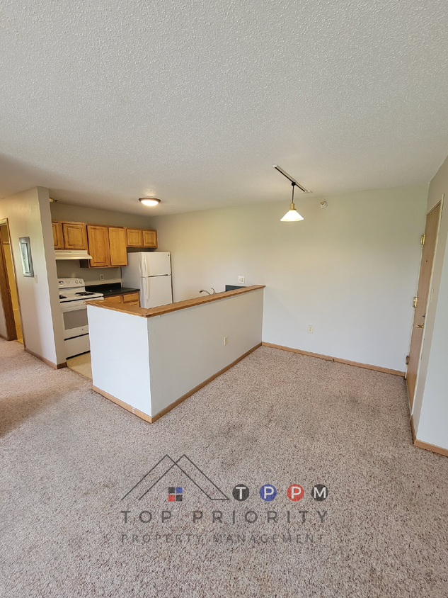 Foto principal - ** MOVE-IN SPECIAL ** 2 Bedroom | 1 Bathro...