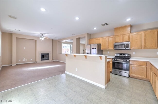 Building Photo - 121 Pettswood Dr