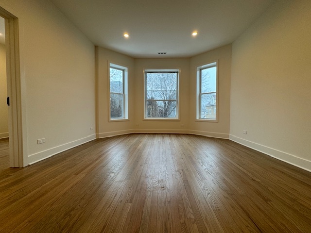 Foto principal - 2825 N Rockwell St