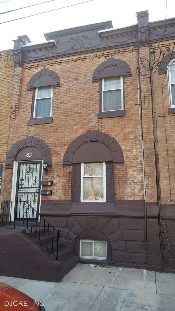 Building Photo - 530 W Ritner St