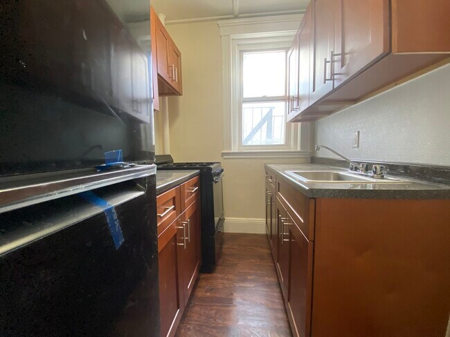 Building Photo - 1191 Boylston St
