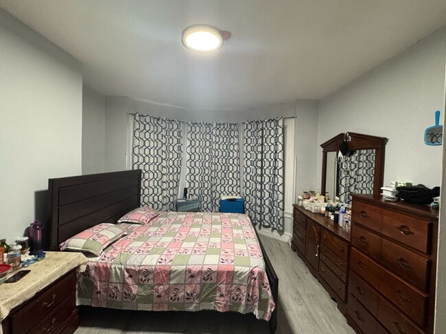 Foto del edificio - 82-84-84 Jasper St