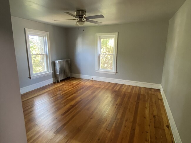 Building Photo - 16 N Penrose St