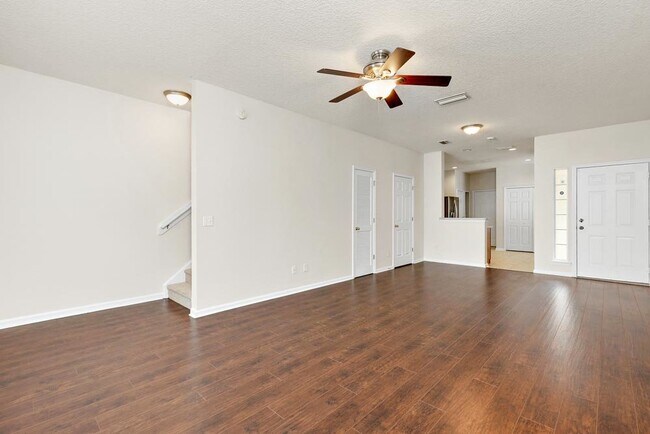Foto del edificio - 300 Southern Branch Ln
