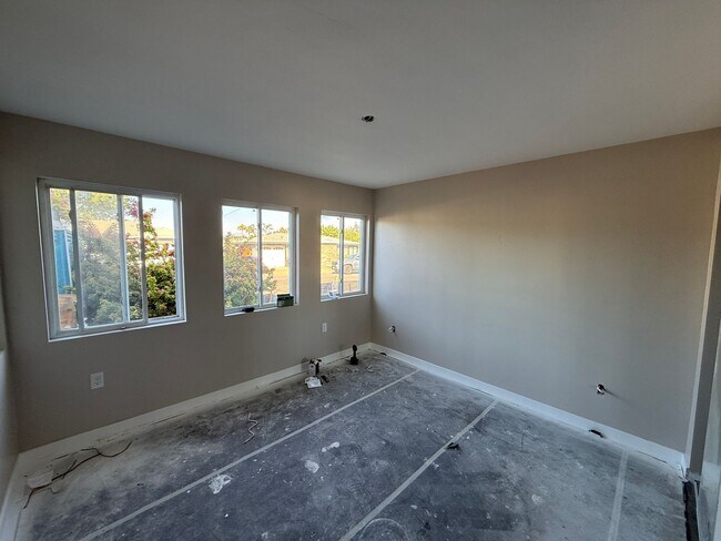 Foto del edificio - Large 7 room house on Ewing St
