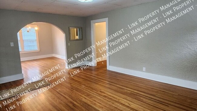 Building Photo - Coming in June!  Remodeled 4 Bedrooms 2 Fu...