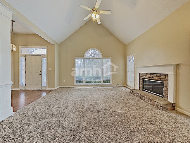 Building Photo - 4930 Hyde Court