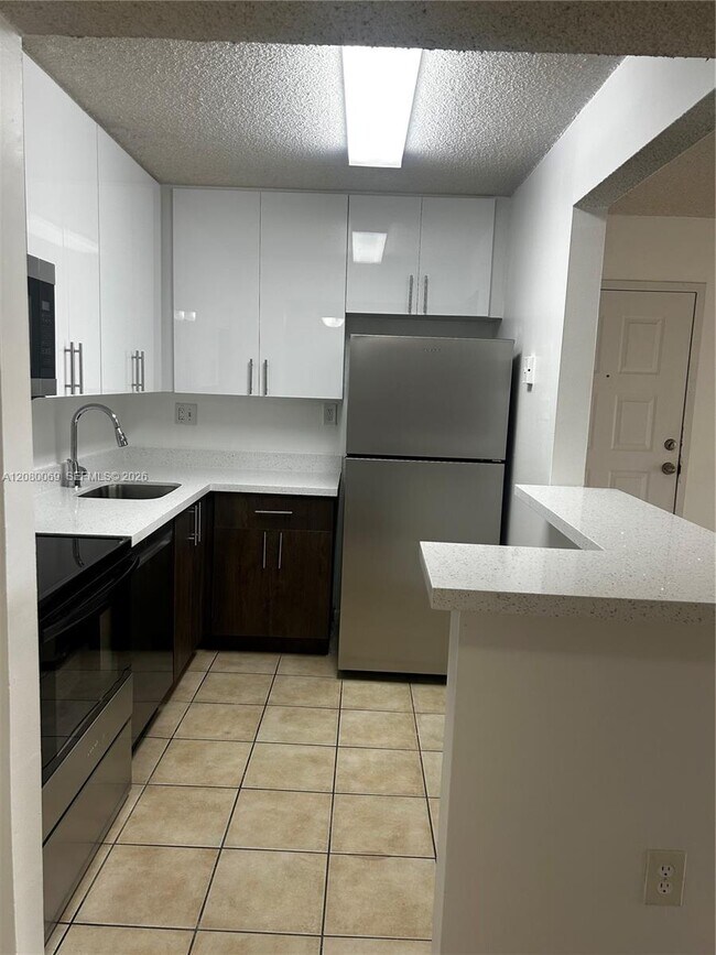 Building Photo - 7180 NW 179th St