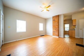 Building Photo - 755 Wager St
