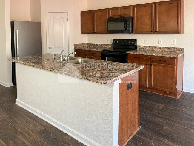 Building Photo - 326 David Bolin Dr
