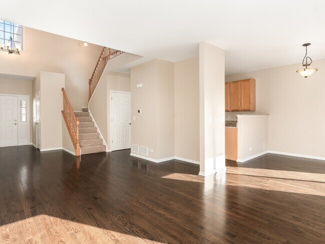 Foto del edificio - 2295 Stoughton Dr