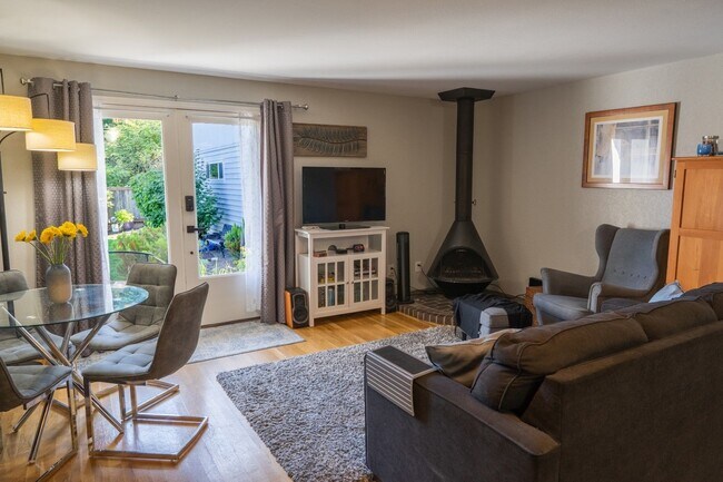 Foto del edificio - 2Bd/1.5Ba Shoreline Condo