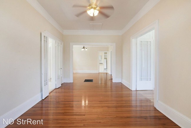 Building Photo - 2 br, 1.5 bath House - 926 City Park Ave.