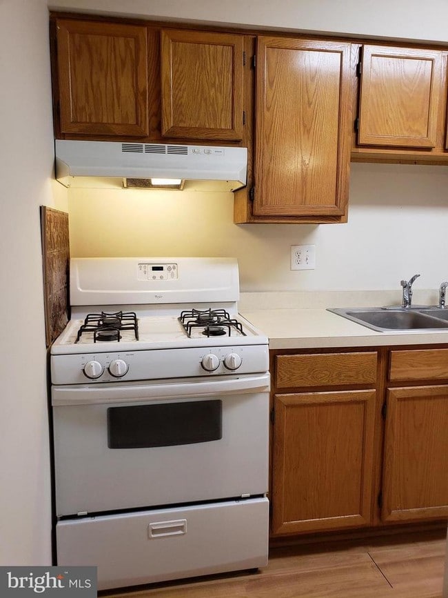 631 Waterloo Rd Unit 133, Warrenton, VA 20186 Condo for Rent in