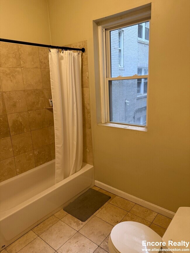 Foto del edificio - 1197 Commonwealth Ave