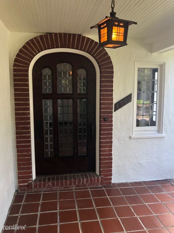 Building Photo - 3 br, 3 bath House - 1633 N. Orange Grove Ave