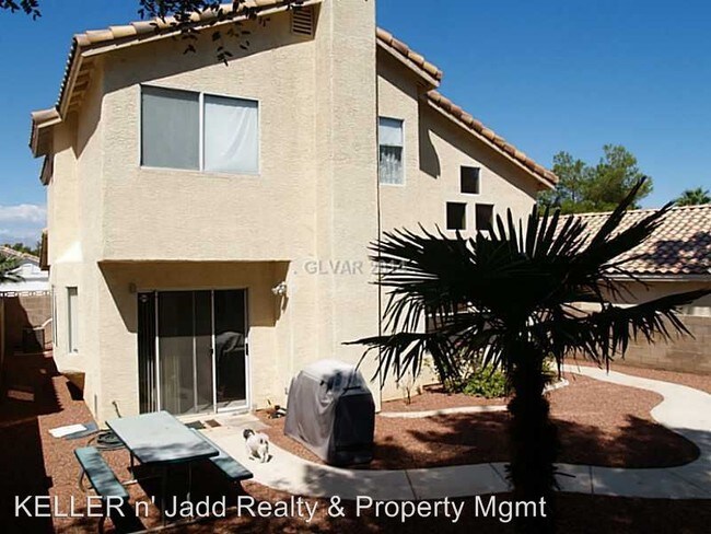 Foto del edificio - 8384 Lodge Haven St