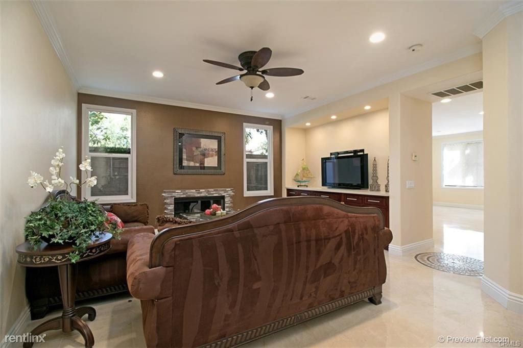 Primary Photo - 5 br, 4 bath House - 22 Kirkland