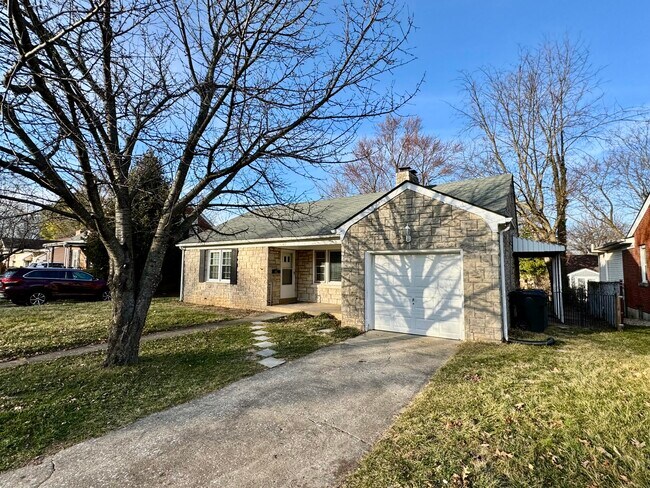 Building Photo - 479 Stratford Dr